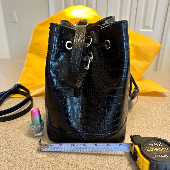 VALENTINO, Mario NEW Crossbody black bag. - Picture 8 of 13